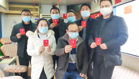 ��˾�M�������ӟo���I(xi��n)Ѫ���(d��ng)